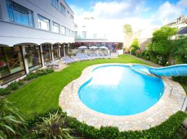 琥珀阿波罗酒店，位于圣赫利尔泽西的酒店