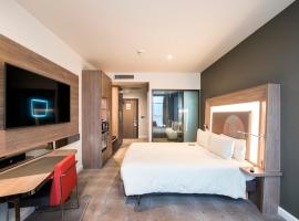 伦敦希思罗机场T1T2和T3诺富特酒店，位于希灵登的酒店