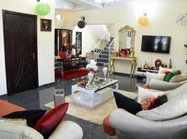 Savannah Suites