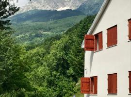 Hostel Mojan