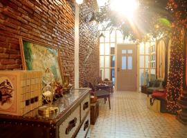 Hide and Seek Boutique Hometel，位于曼谷的住宿加早餐旅馆