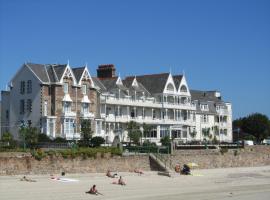 奥马罗酒店，位于圣赫利尔泽西的酒店