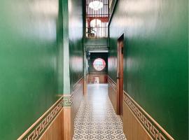 Wander Wonder Bangkok，位于曼谷的住宿加早餐旅馆