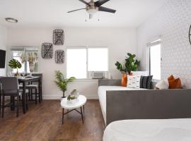 SD Glamour 2/1 Sleeps 6，位于圣地亚哥的度假短租房