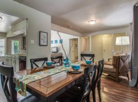 Casa Sorrento, your home in San Antonio!，位于圣安东尼奥的度假屋