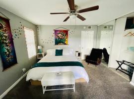 Pacific Beach Butterfly Suite，位于圣地亚哥的度假短租房