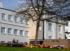 诺夫克旅舍酒店，位于圣赫利尔泽西的酒店