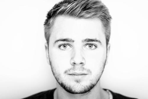 Nik - the host