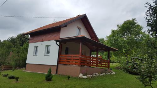 D.I.M. Holiday House
