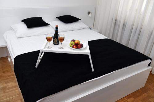 Apartmani Check in