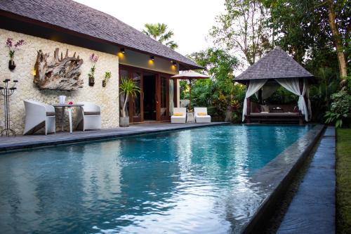 the arwana estate