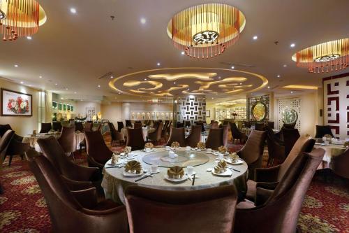 Grand Aston City Hall Hotel & Serviced Residences